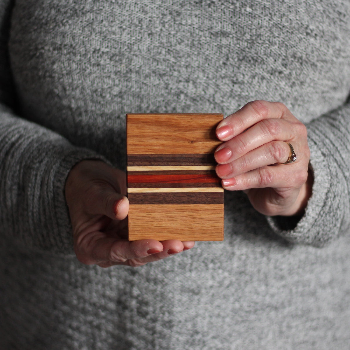 Dessous de plat en bois rayé