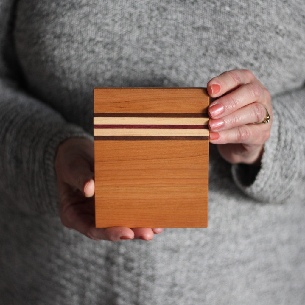 Dessous de plat en bois rayé