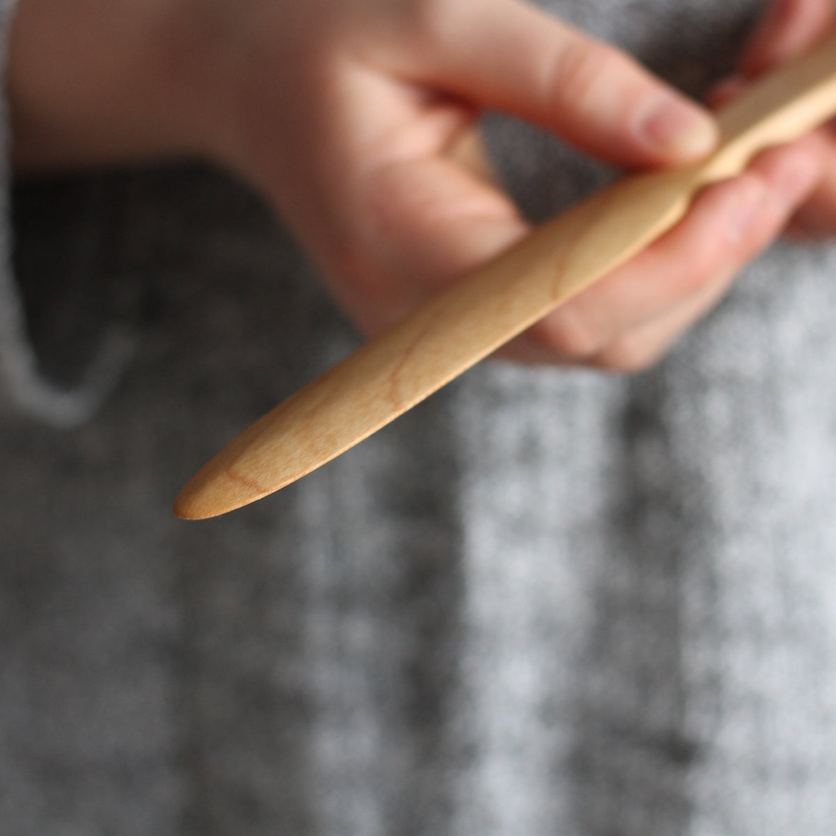 Spatule fine en bois faite main
