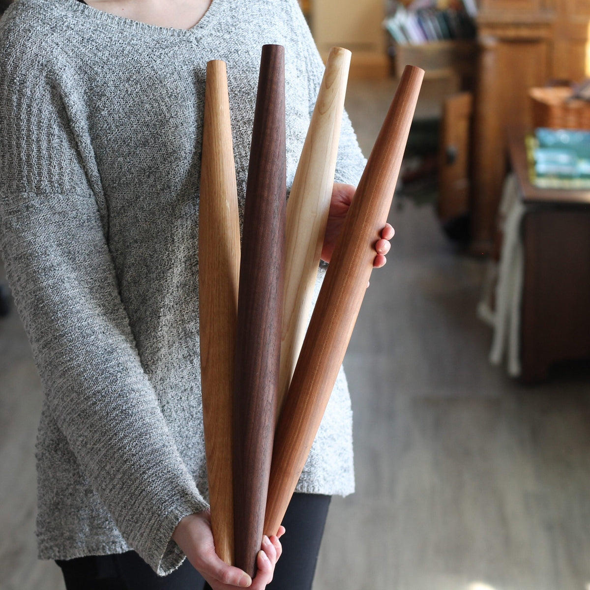 Rouleau à pâtisserie français en bois massif fait à la main