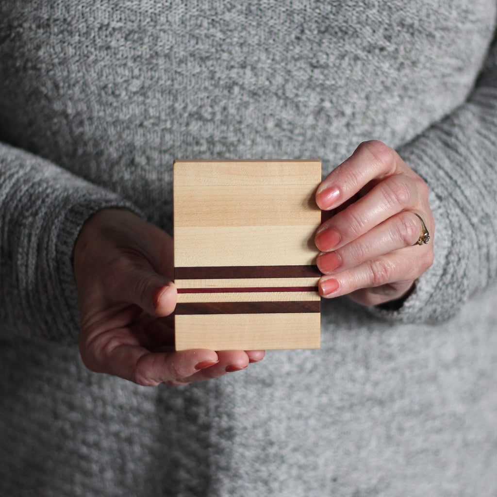 Dessous de plat en bois rayé