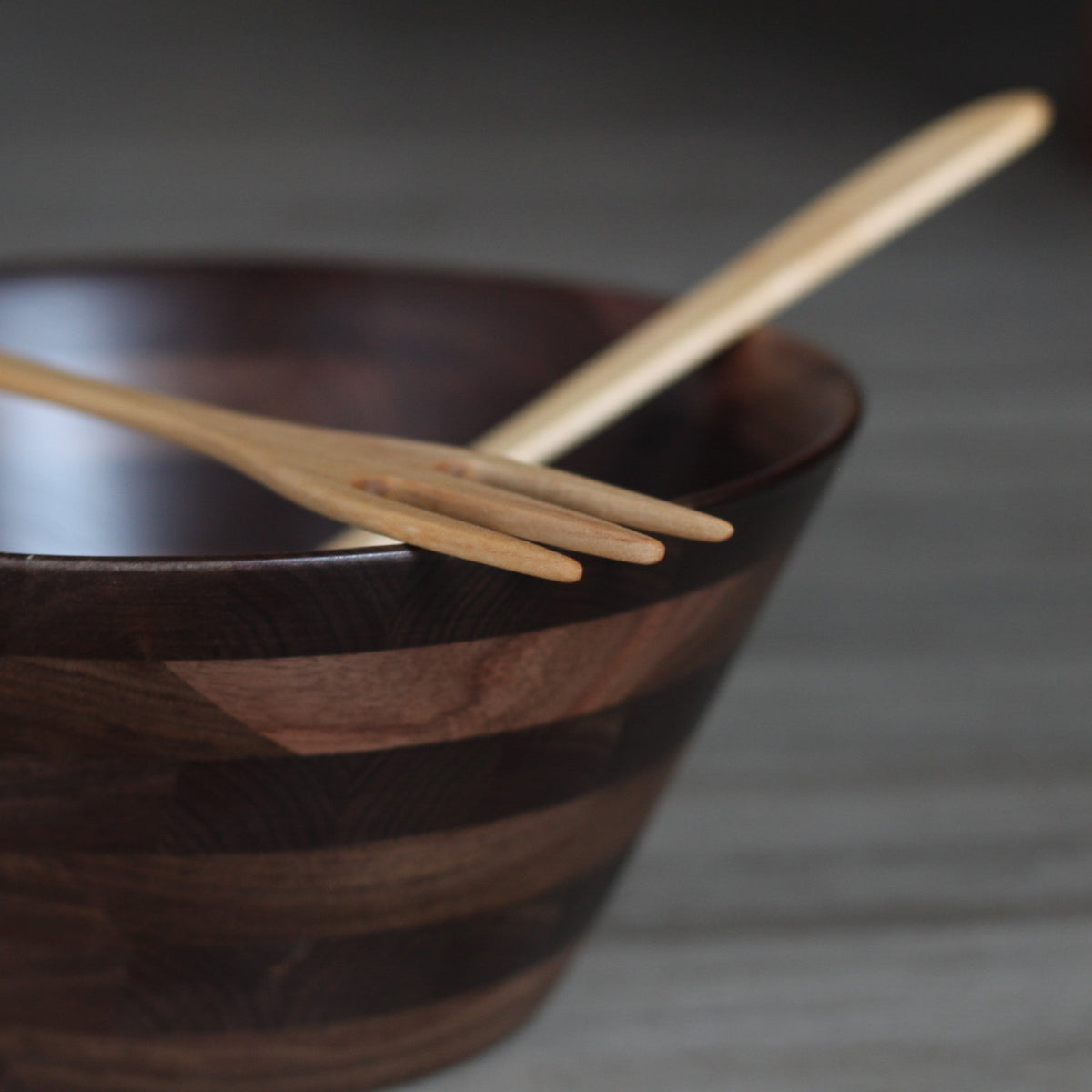 Fourchette fine en bois faite à la main