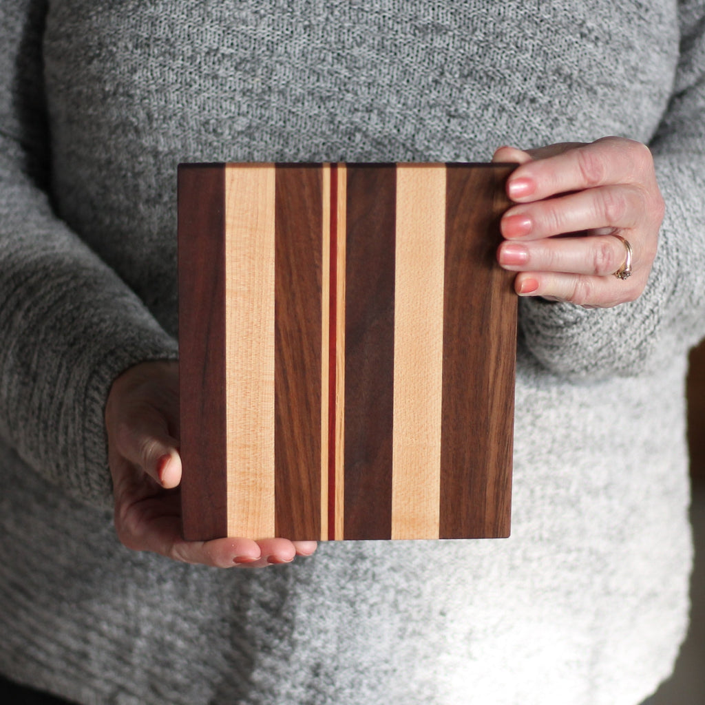Dessous de plat en bois rayé