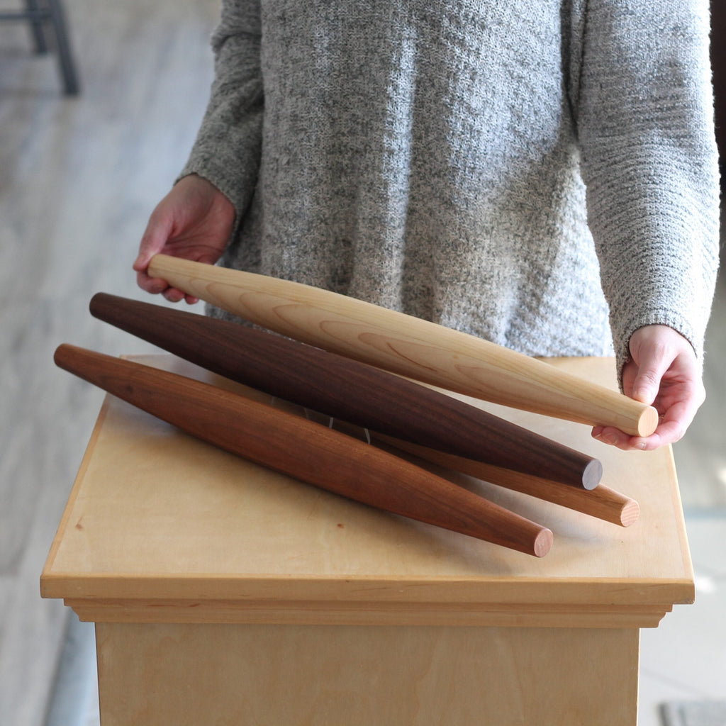 Rouleau à pâtisserie français en bois massif fait à la main